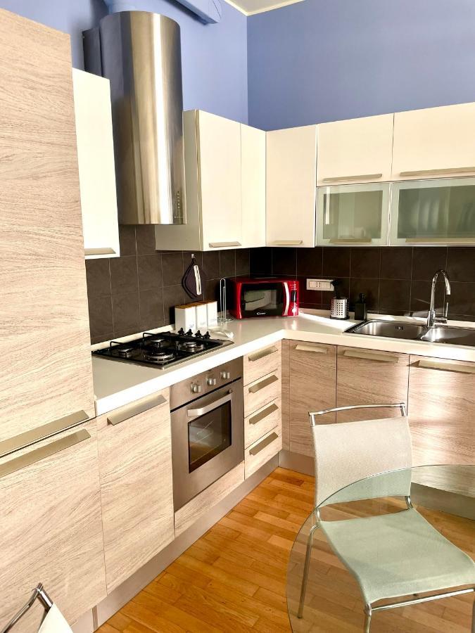 Luxury Four-Room Apartment In Monza Centro - 2 Min Walk To Train Station Eksteriør bilde