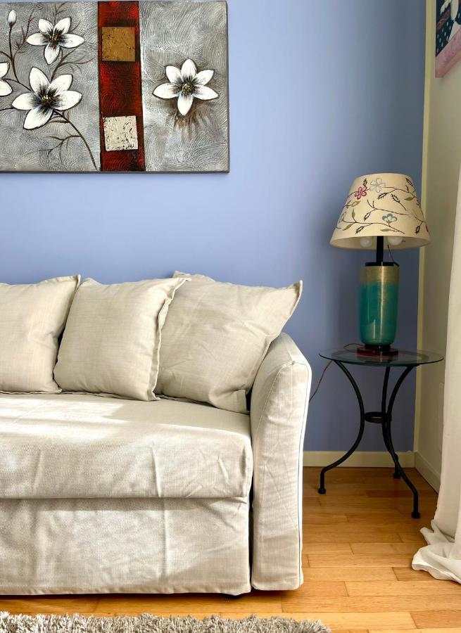 Luxury Four-Room Apartment In Monza Centro - 2 Min Walk To Train Station Eksteriør bilde